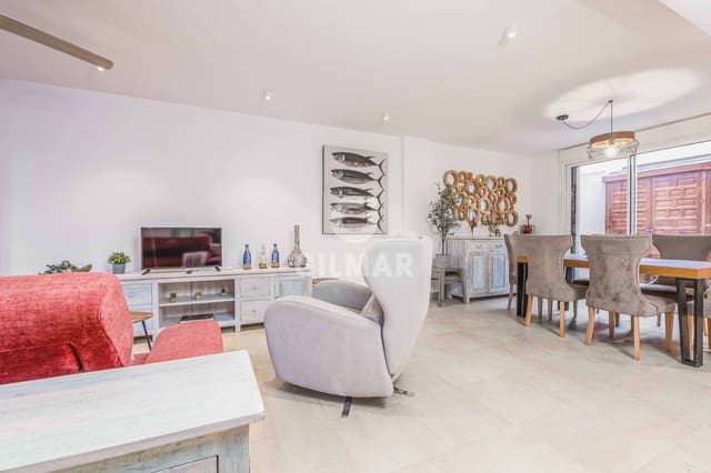 3 chambre Villa/Maison Mitoyenne à vendre à Zahara de los Atunes, Barbate avec piscine garage - 700 000 € (Ref: 9386934)