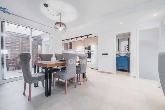 3 chambre Villa/Maison Mitoyenne à vendre à Zahara de los Atunes, Barbate avec piscine garage - 700 000 € (Ref: 9386934)