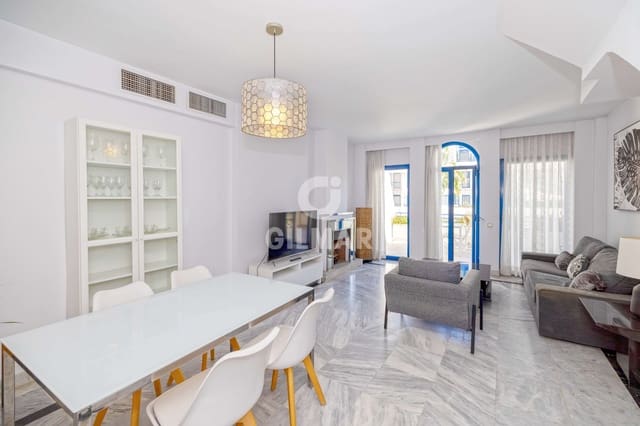 2 bedroom Flat for sale in Huerta Belón - Calvario, Marbella with pool garage - € 795,000 (Ref: 9388826)