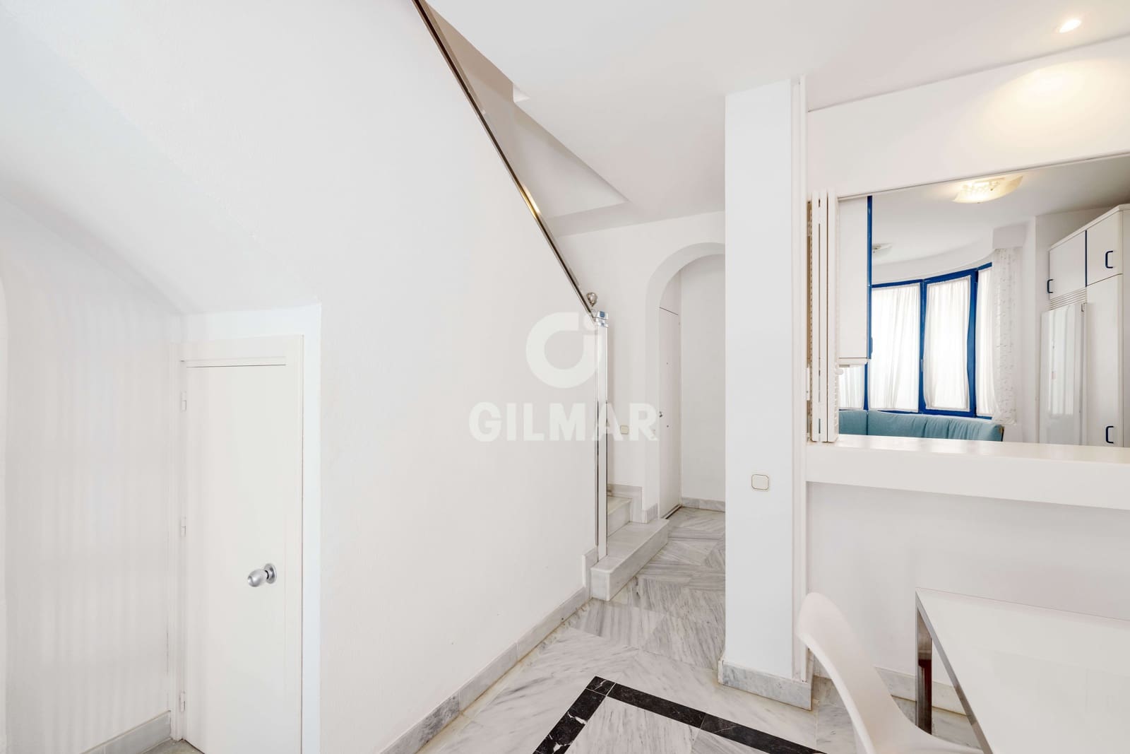 2 soverom Leilighet til salgs i Marbella med svømmebasseng garasje - € 795 000 (Ref: 9388826)