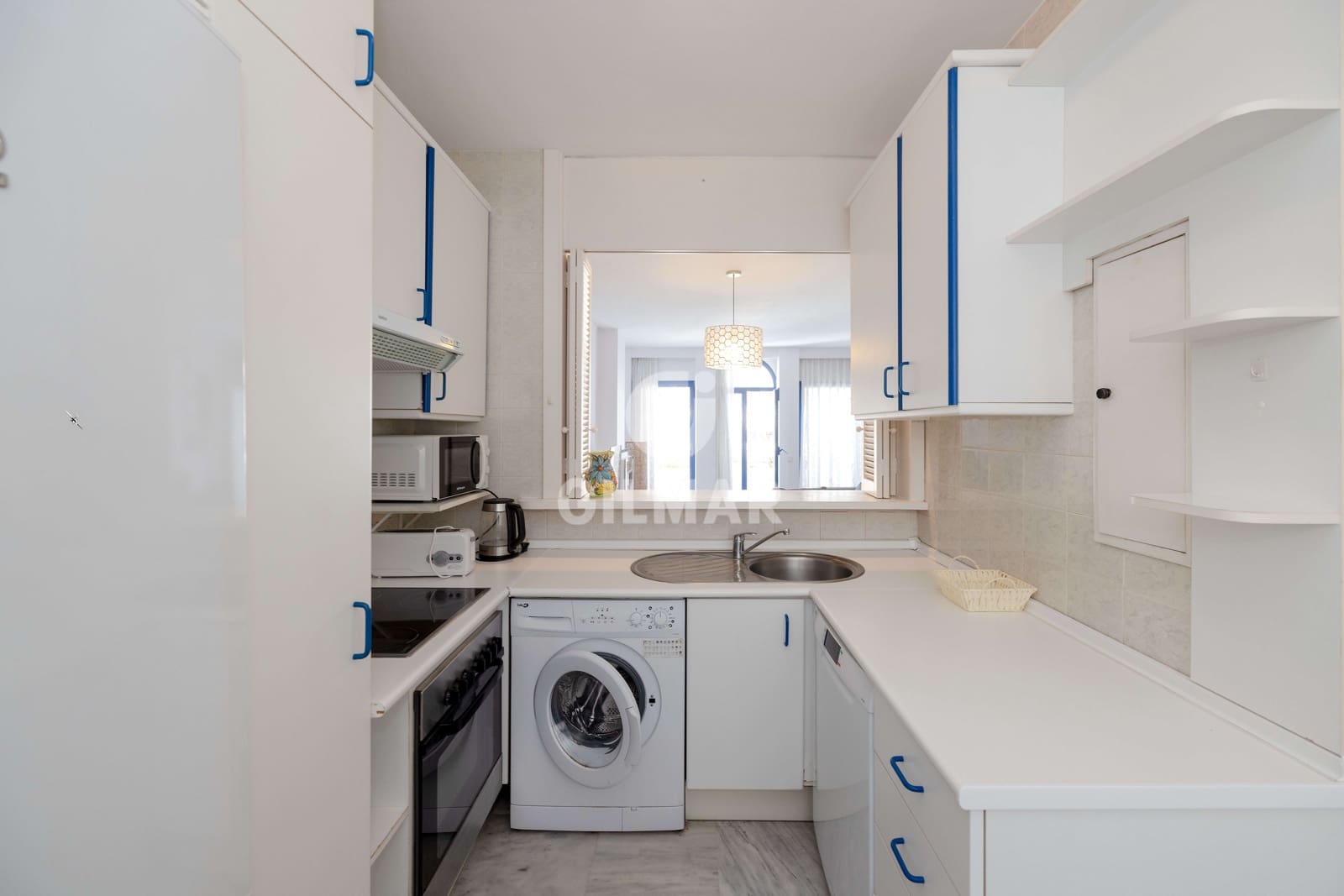 2 soverom Leilighet til salgs i Marbella med svømmebasseng garasje - € 795 000 (Ref: 9388826)