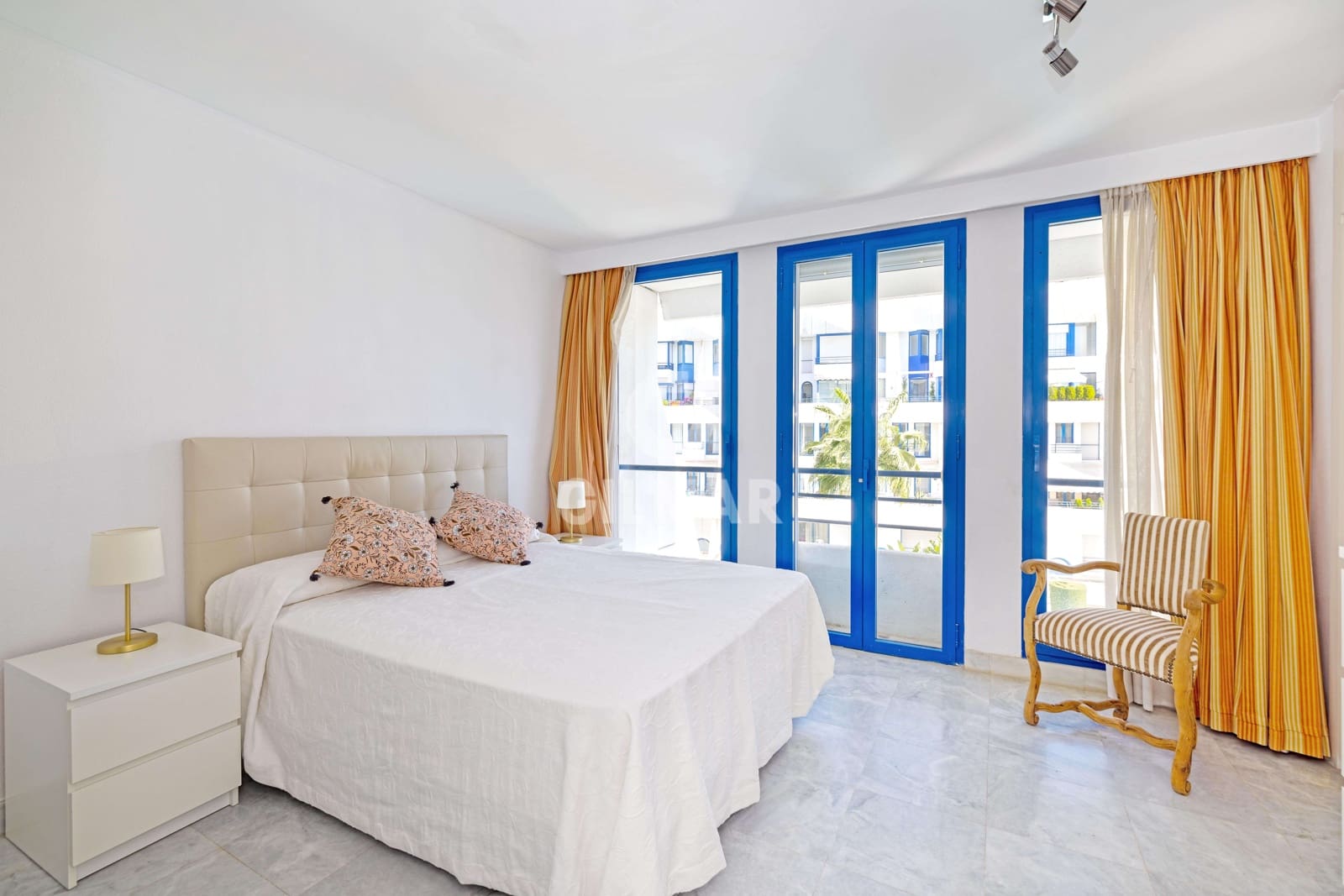 2 soverom Leilighet til salgs i Marbella med svømmebasseng garasje - € 795 000 (Ref: 9388826)