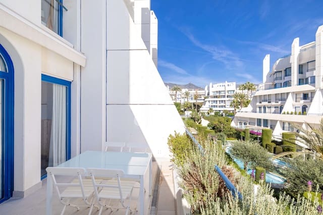 2 bedroom Flat for sale in Huerta Belón - Calvario, Marbella with pool garage - € 795,000 (Ref: 9388826)