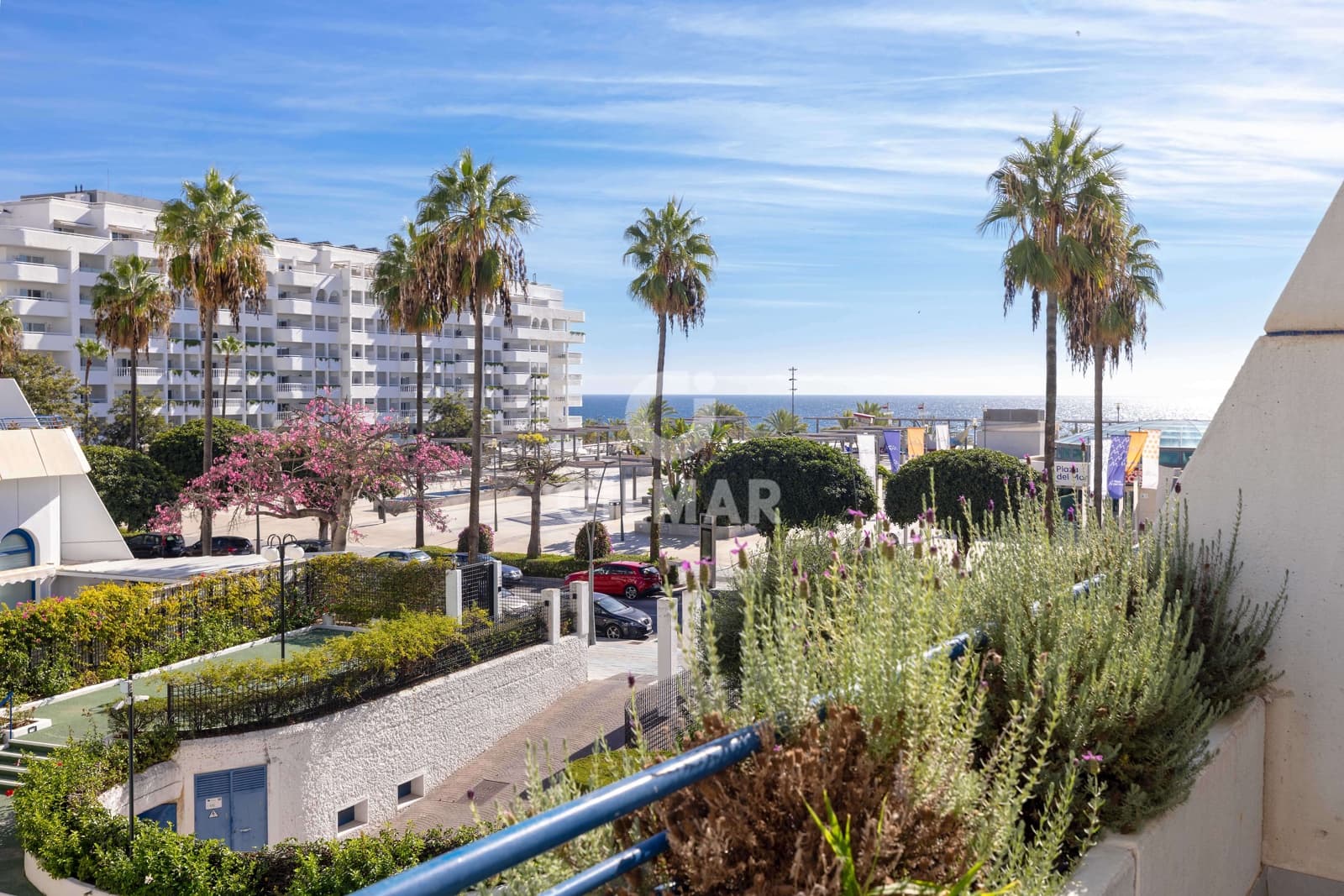 2 soverom Leilighet til salgs i Marbella med svømmebasseng garasje - € 795 000 (Ref: 9388826)