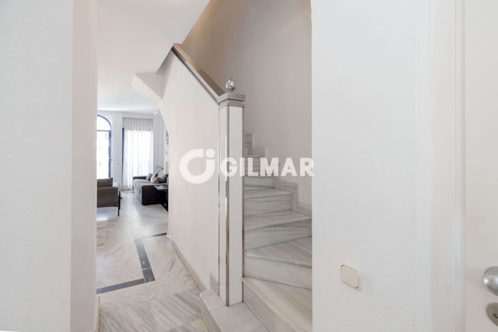 2 soverom Leilighet til salgs i Marbella med svømmebasseng garasje - € 725 000 (Ref: 9388826)