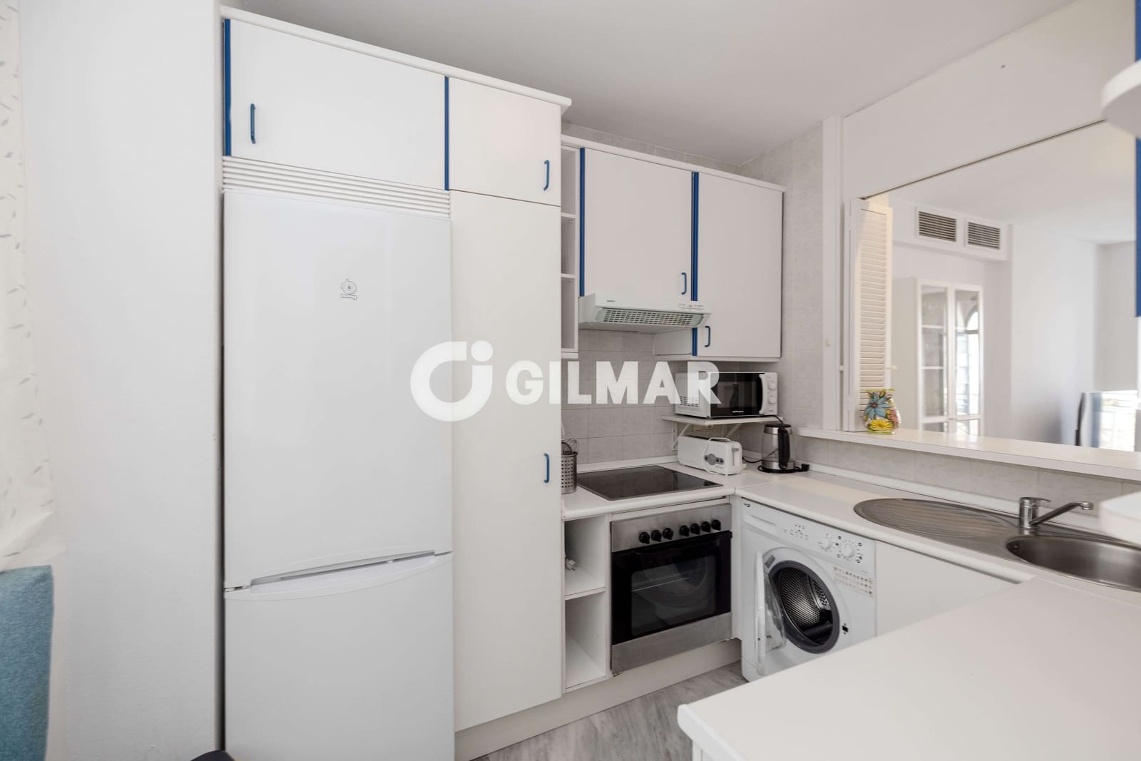 2 soverom Leilighet til salgs i Marbella med svømmebasseng garasje - € 725 000 (Ref: 9388826)