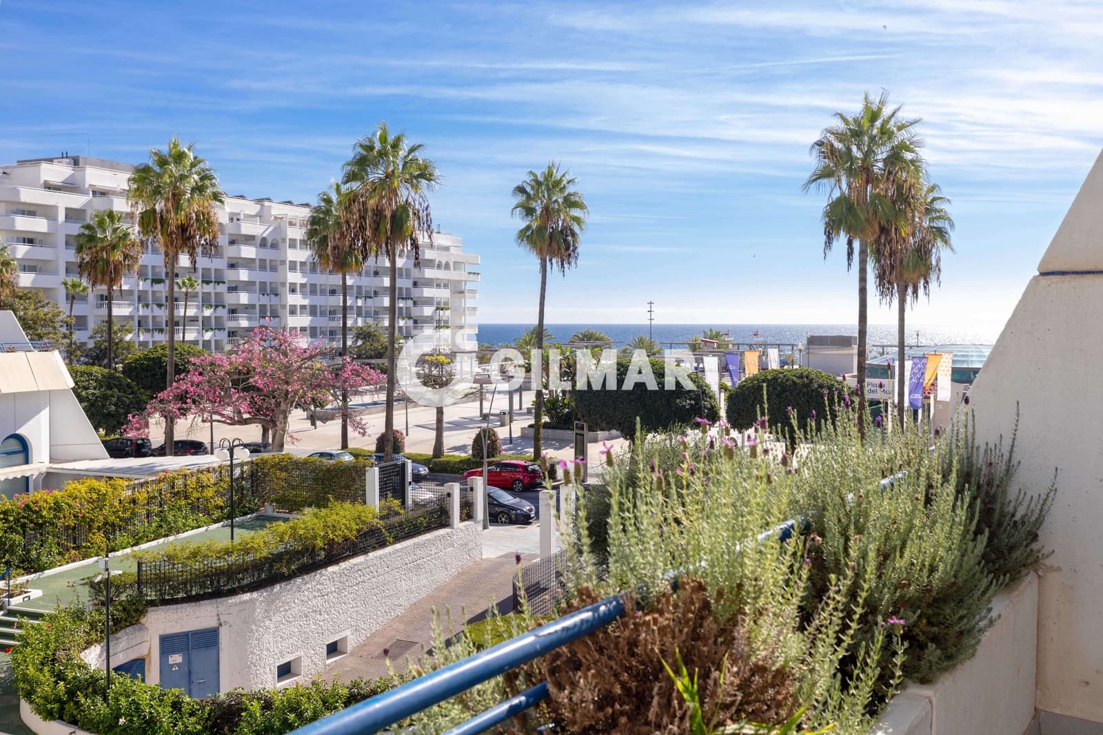 2 soverom Leilighet til salgs i Marbella med svømmebasseng garasje - € 725 000 (Ref: 9388826)