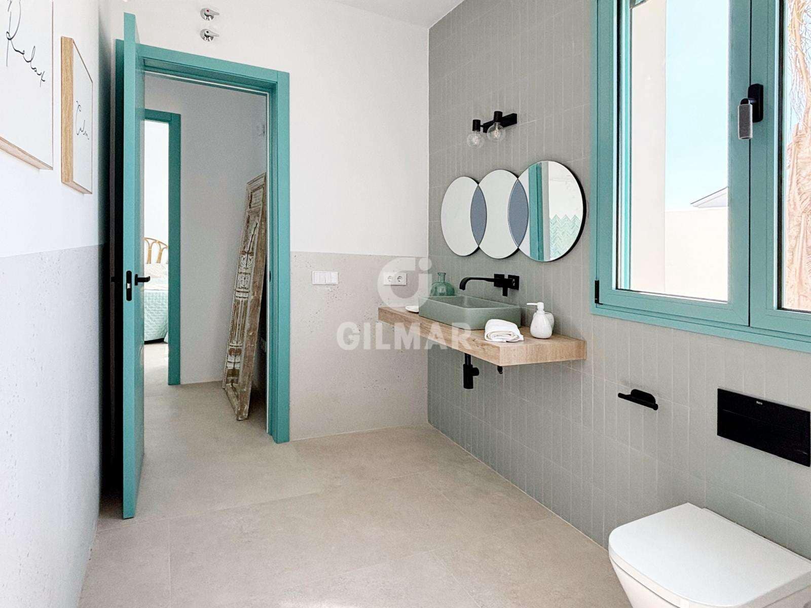 4 bedroom Villa for sale in Conil de la Frontera with pool garage - € 1,100,000 (Ref: 9390033)