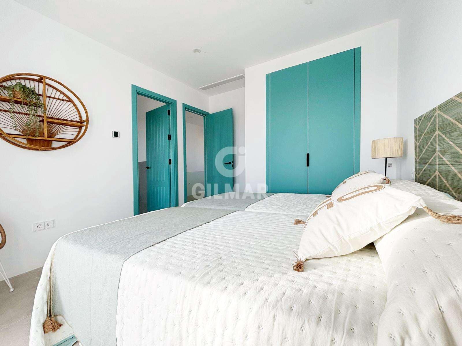 4 bedroom Villa for sale in Conil de la Frontera with pool garage - € 1,100,000 (Ref: 9390033)