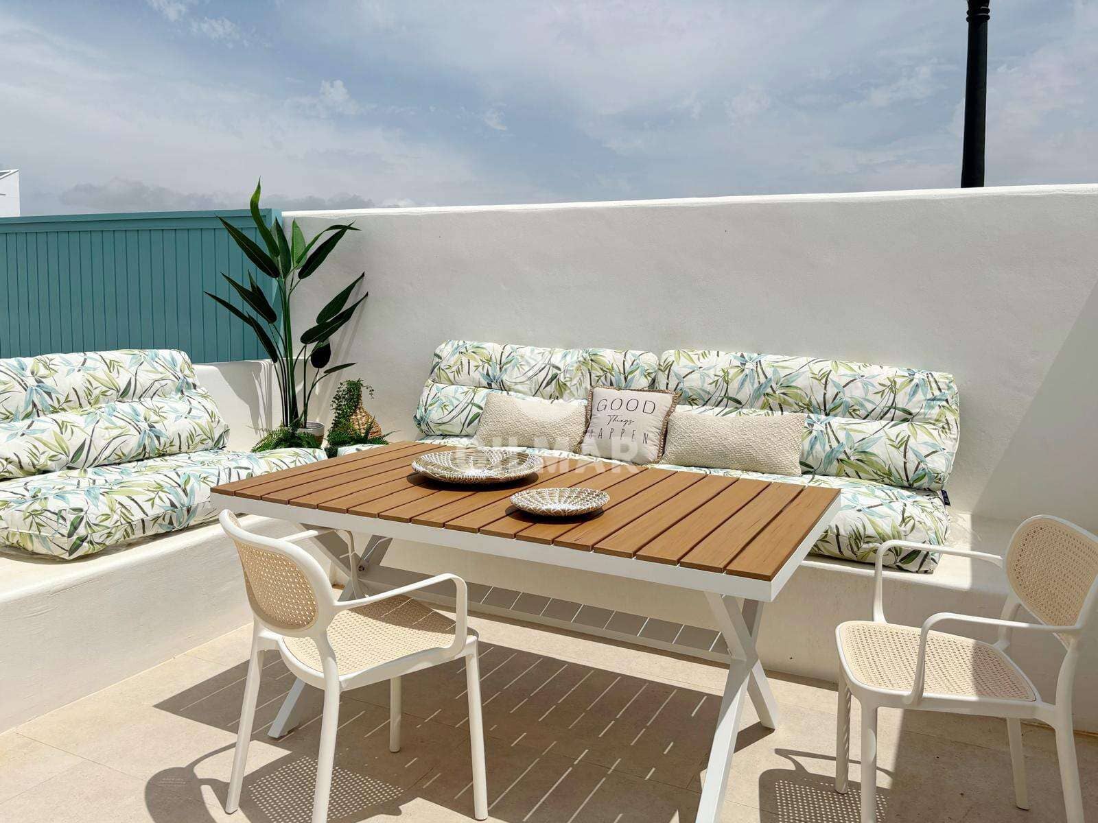 4 bedroom Villa for sale in Conil de la Frontera with pool garage - € 1,100,000 (Ref: 9390033)