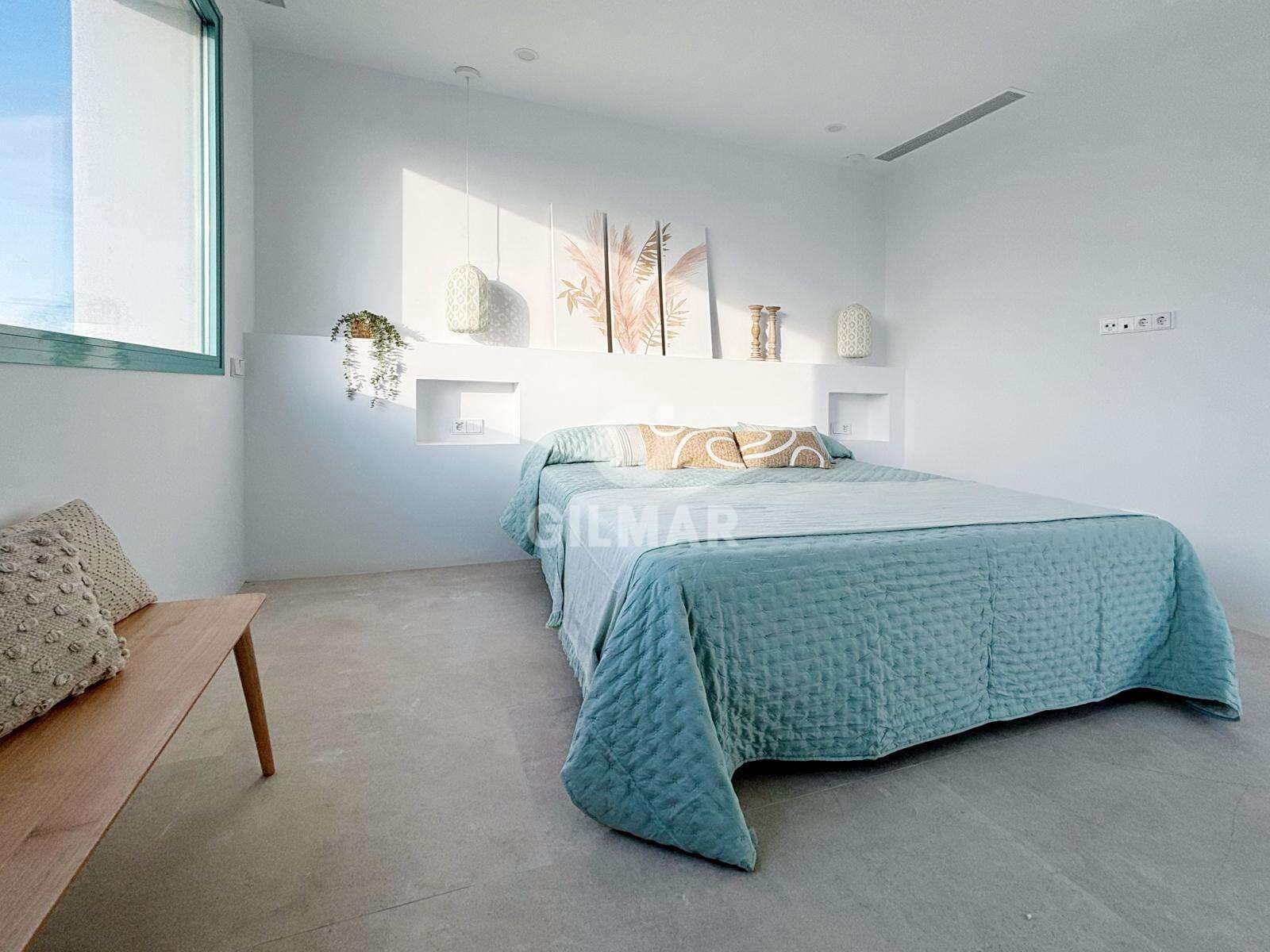 4 bedroom Villa for sale in Conil de la Frontera with pool garage - € 1,100,000 (Ref: 9390033)