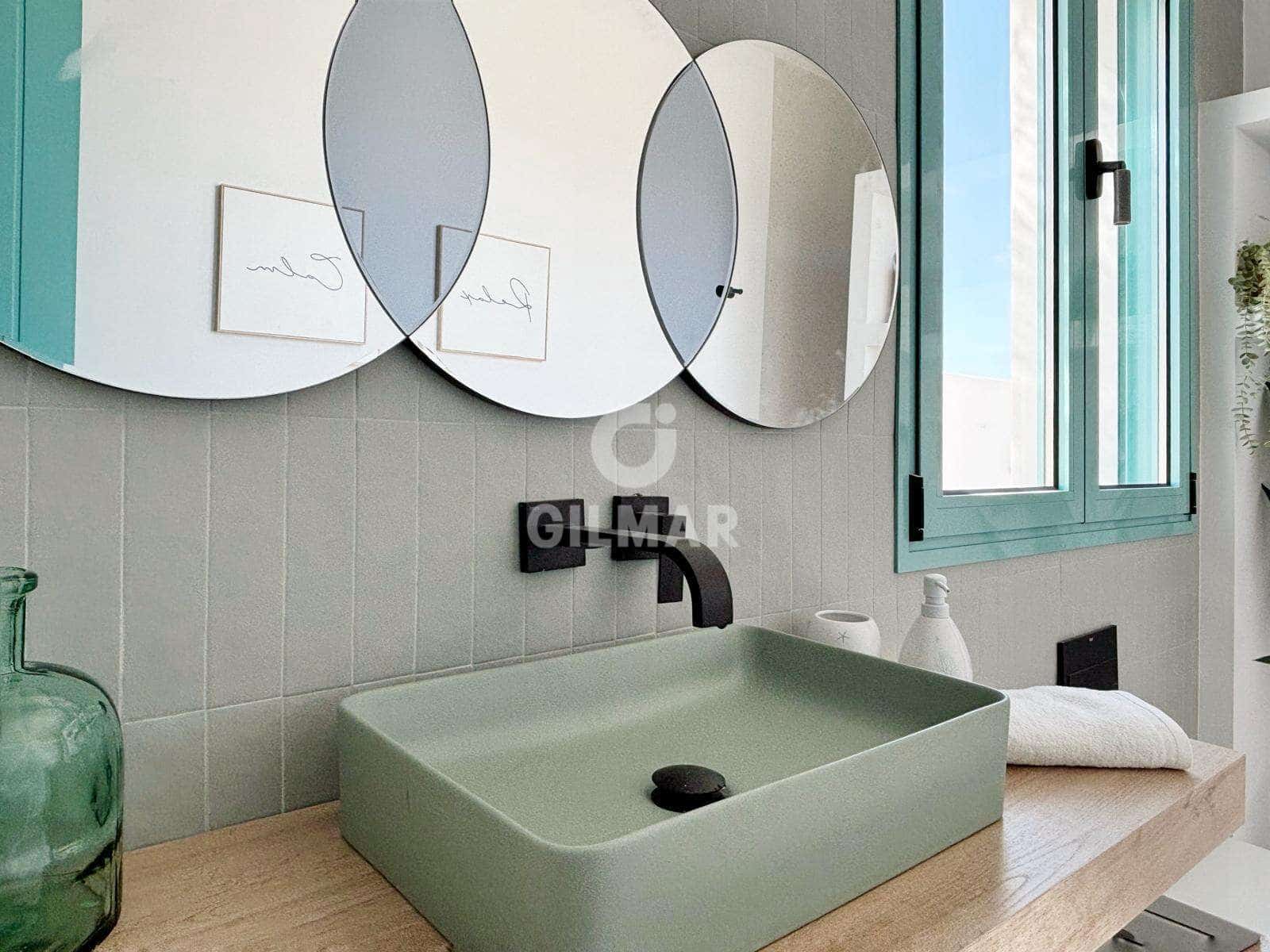 4 bedroom Villa for sale in Conil de la Frontera with pool garage - € 1,100,000 (Ref: 9390033)