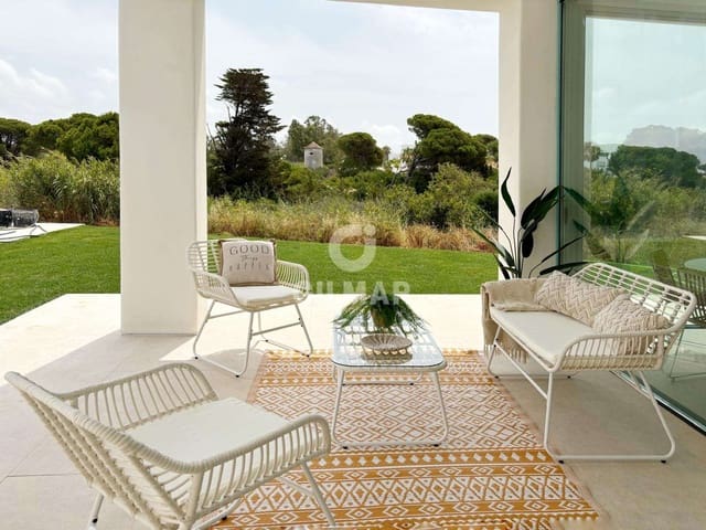 4 soveværelse Villa til salg i Conil de la Frontera med swimmingpool garage - € 1.100.000 (Ref: 9390033)