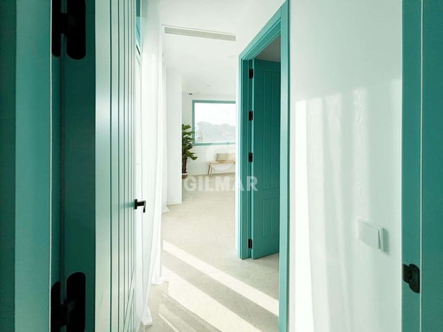 4 soveværelse Villa til salg i Conil de la Frontera med swimmingpool garage - € 1.100.000 (Ref: 9390033)