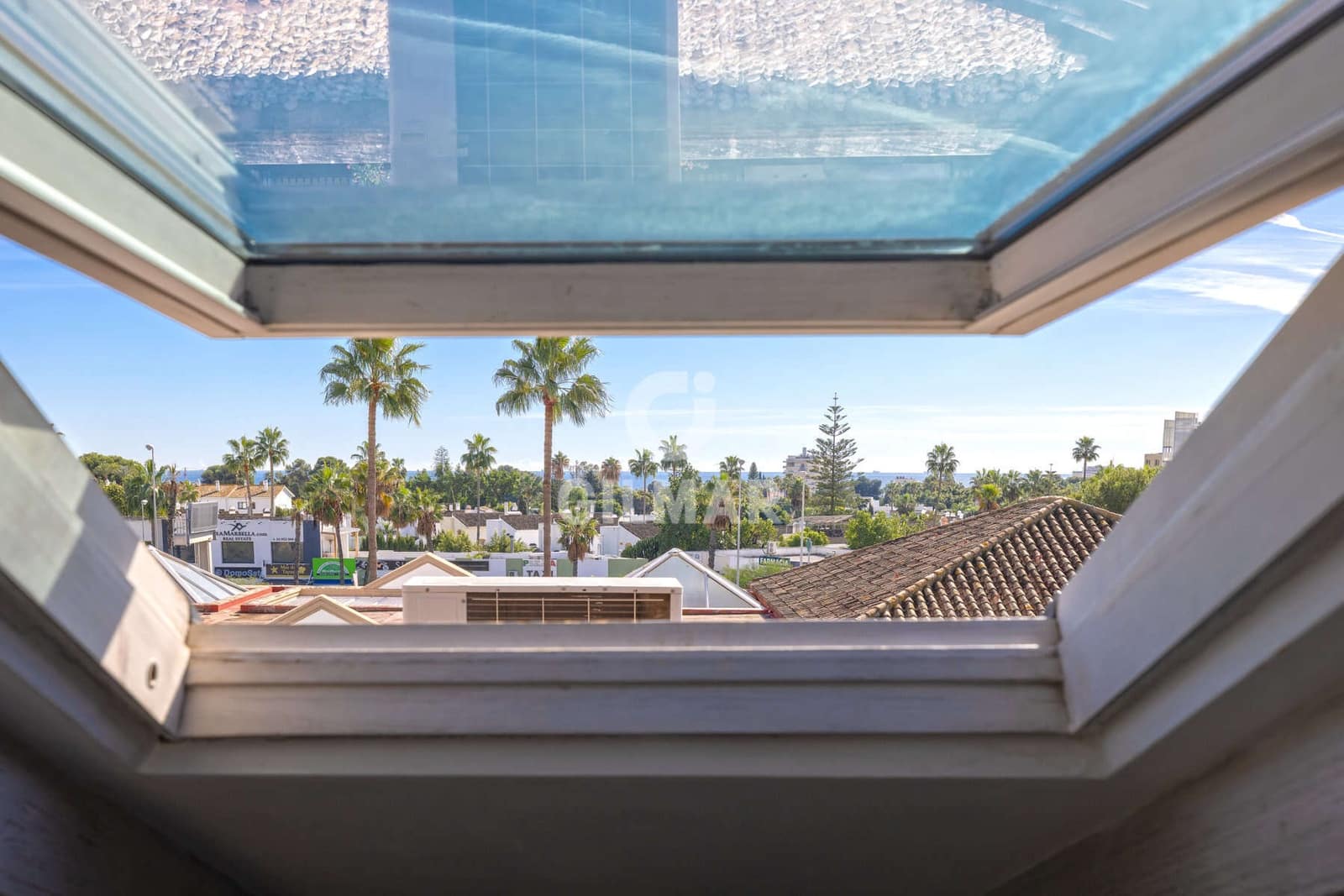 3 soverom Rekkehus til salgs i Estepona med garasje - € 530 000 (Ref: 9394070)