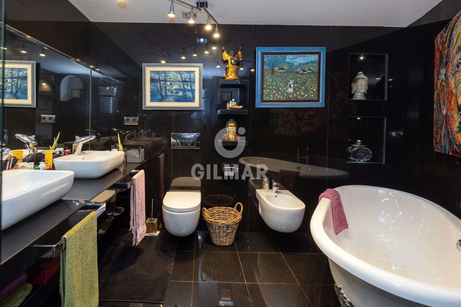 3 soverom Rekkehus til salgs i Estepona med garasje - € 530 000 (Ref: 9394070)