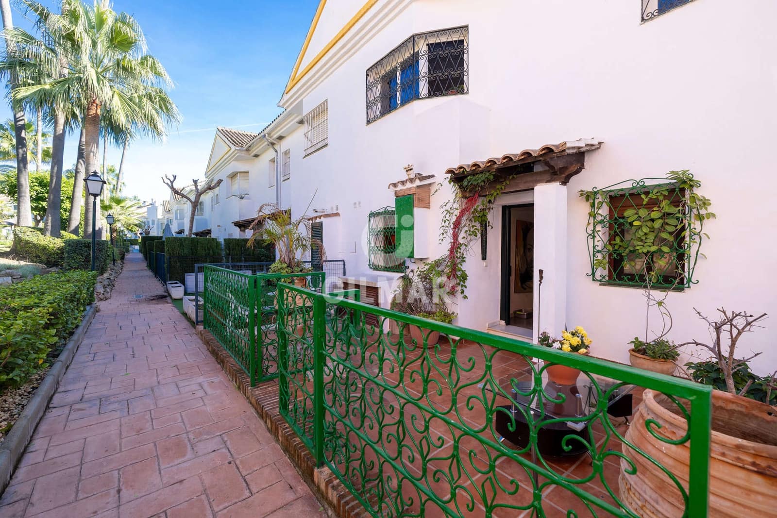 3 soverom Rekkehus til salgs i Estepona med garasje - € 530 000 (Ref: 9394070)