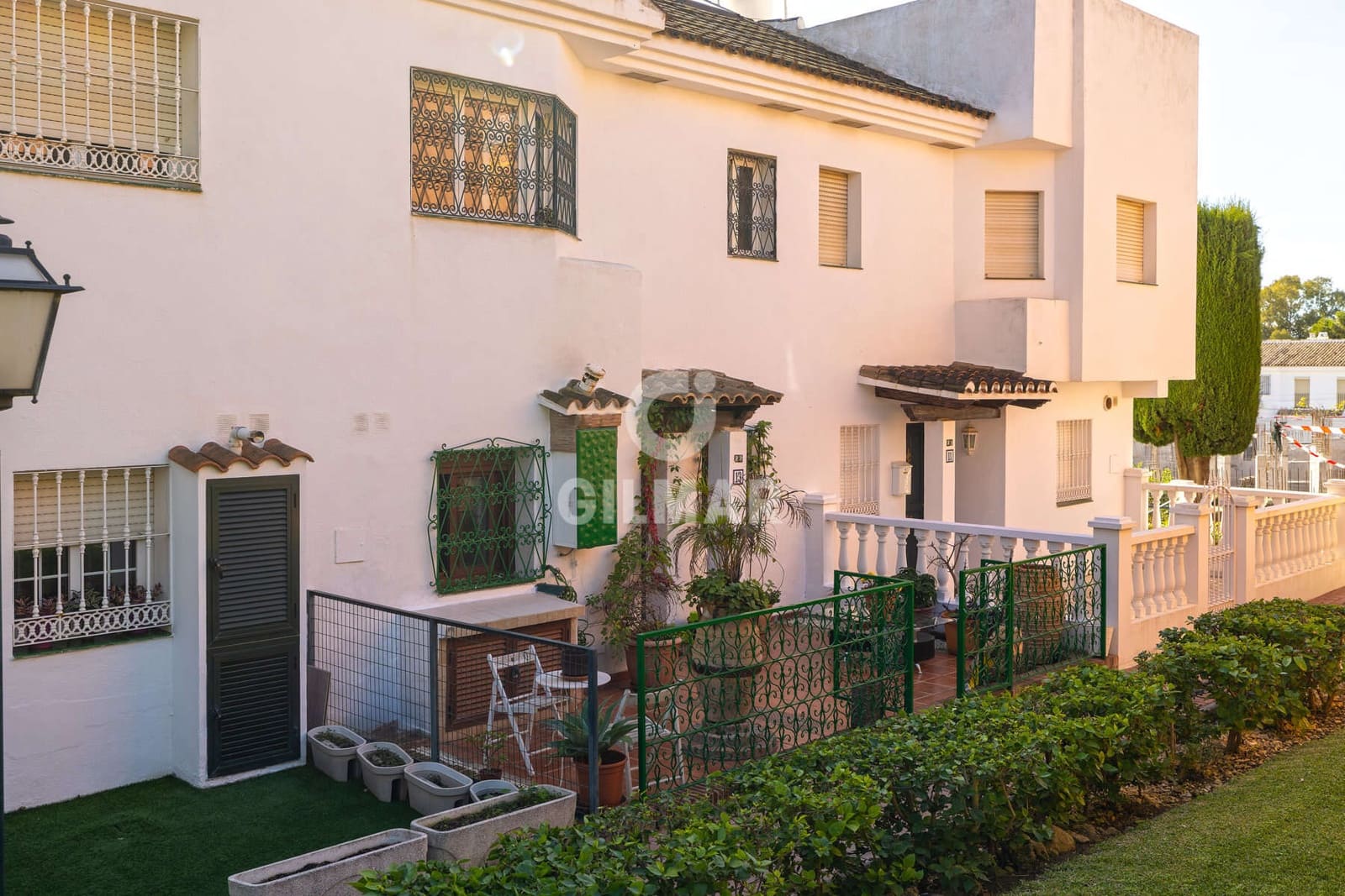 3 soverom Rekkehus til salgs i Estepona med garasje - € 530 000 (Ref: 9394070)