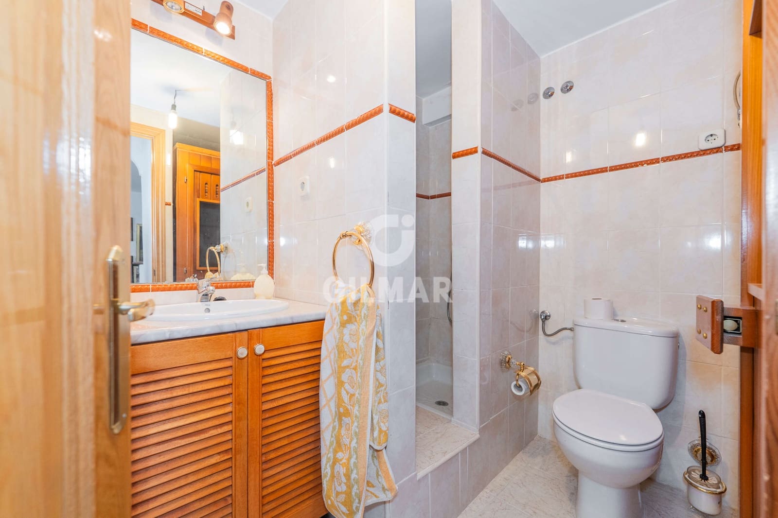 7 bedroom Terraced Villa for sale in Madrid city with pool garage - € 1,495,000 (Ref: 9395469)