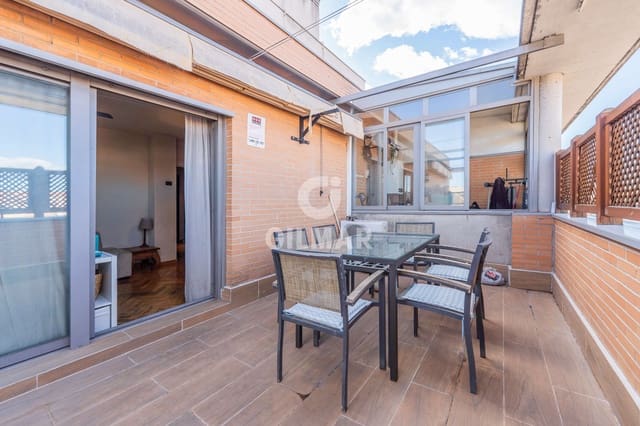2 bedroom Penthouse for sale in El Goloso, Madrid city with pool garage - € 840,000 (Ref: 9395470)