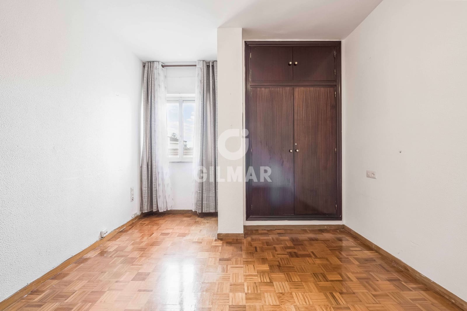 5 makuuhuone Asunto myytävänä paikassa Cadiz kaupunki mukana uima-altaan 
autotalli - 505 000 € (Ref: 9399849)