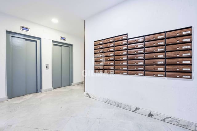 5 makuuhuone Asunto myytävänä paikassa El Pópulo - Santa María, Cádiz kaupunki mukana uima-altaan 
autotalli - 505 000 € (Ref: 9399849)