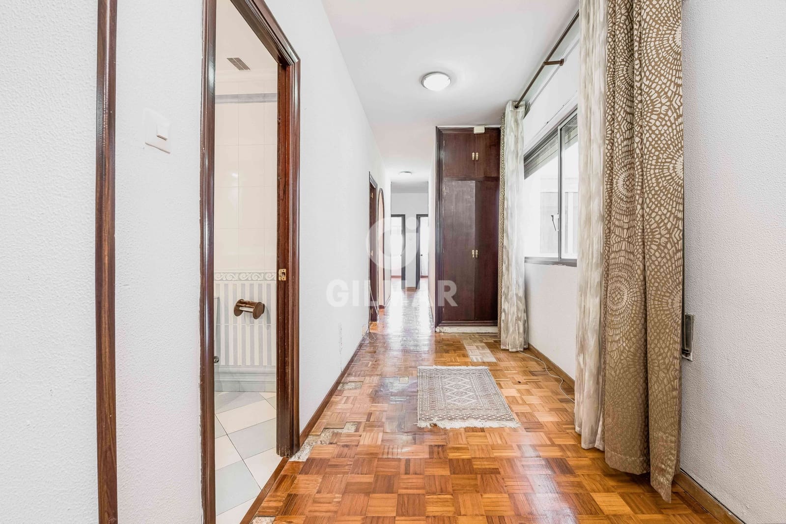 5 makuuhuone Asunto myytävänä paikassa Cadiz kaupunki mukana uima-altaan 
autotalli - 505 000 € (Ref: 9399849)