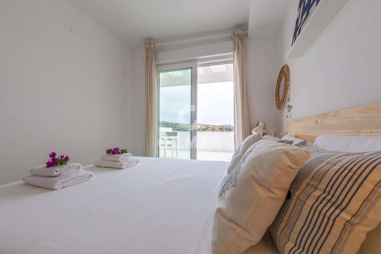 2 bedroom Flat for sale in Tarifa with pool garage - € 420,000 (Ref: 9399850)