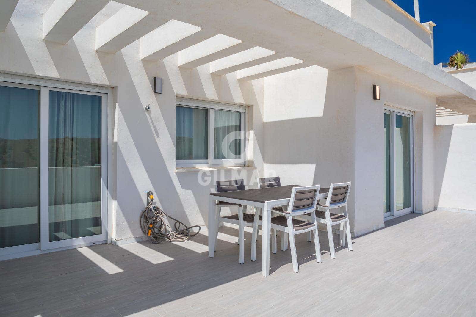 2 bedroom Flat for sale in Tarifa with pool garage - € 420,000 (Ref: 9399850)