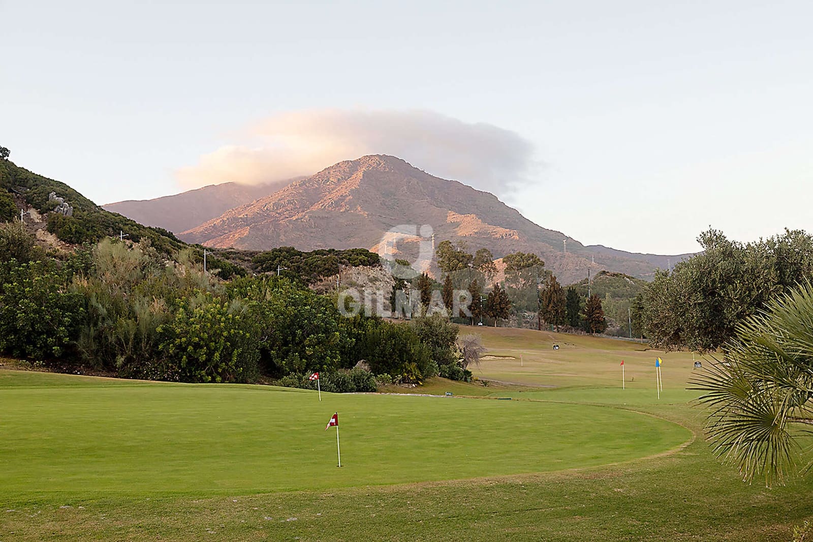 Bouwgrond te koop in Estepona - € 220.000 (Ref: 9401177)