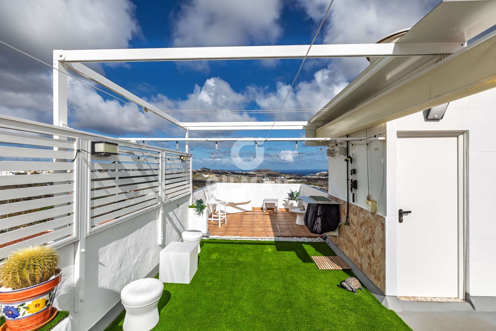2 soveværelse Penthouse til salg i Las Palmas de Gran Canaria - € 229.000 (Ref: 9401179)
