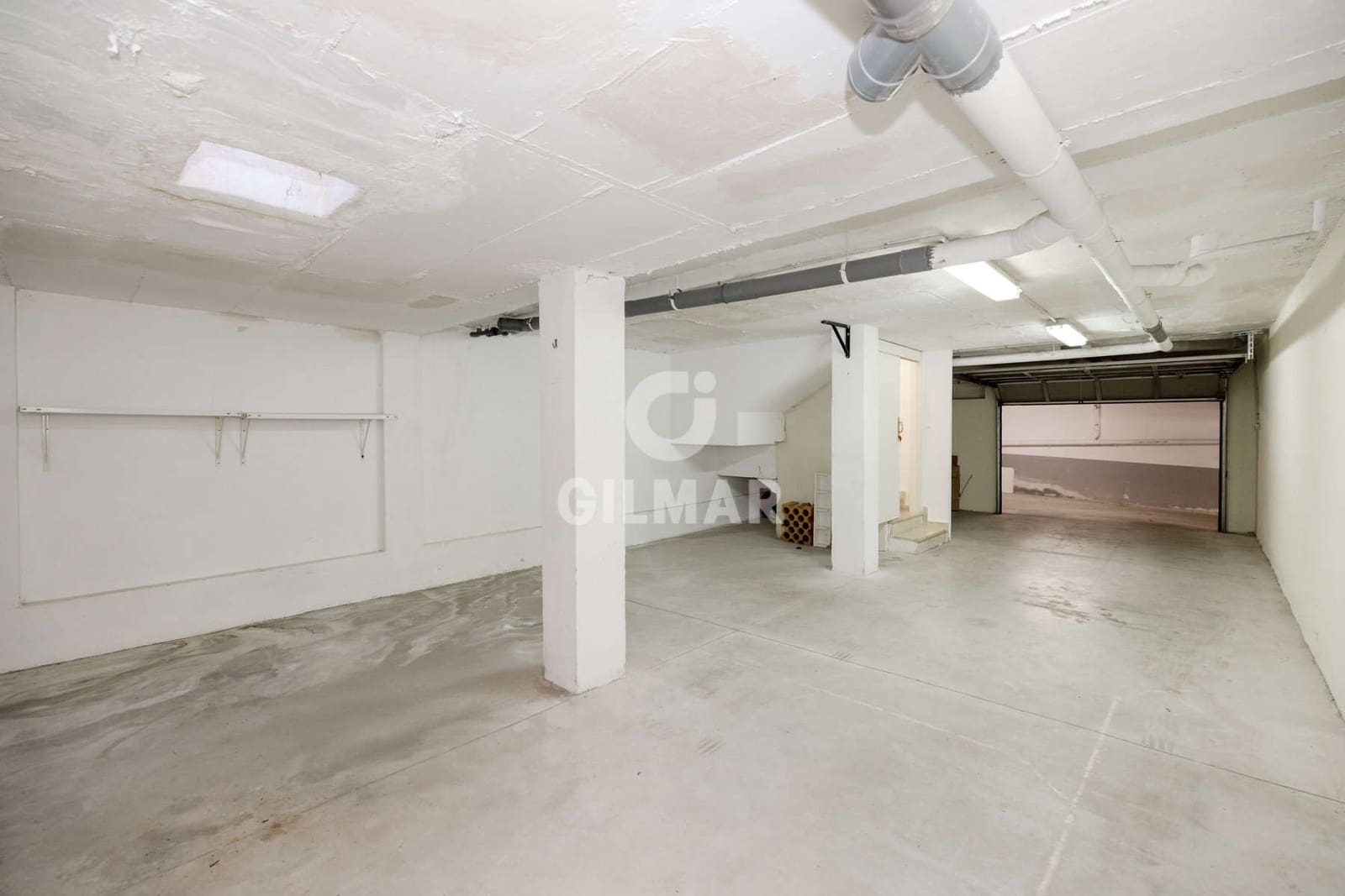 3 slaapkamer Rijtjeshuis te koop in Estepona met zwembad garage - € 575.000 (Ref: 9402678)