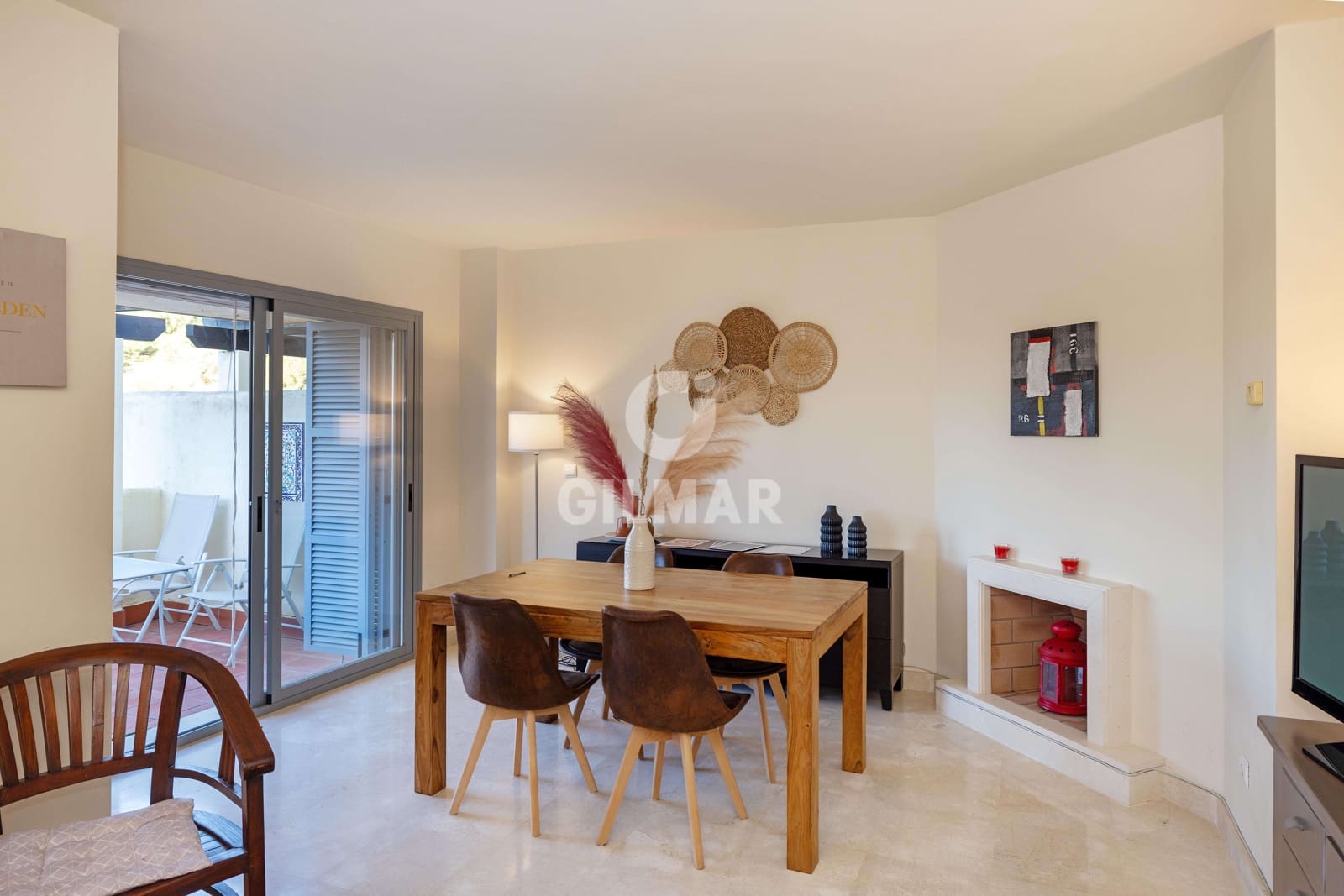 3 soveværelse Rækkehus til salg i Artola med swimmingpool garage - € 495.000 (Ref: 9402679)