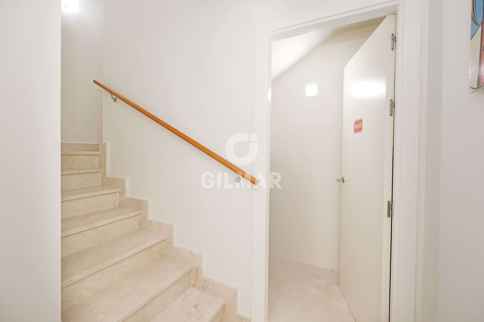 3 soveværelse Rækkehus til salg i Artola med swimmingpool garage - € 495.000 (Ref: 9402679)