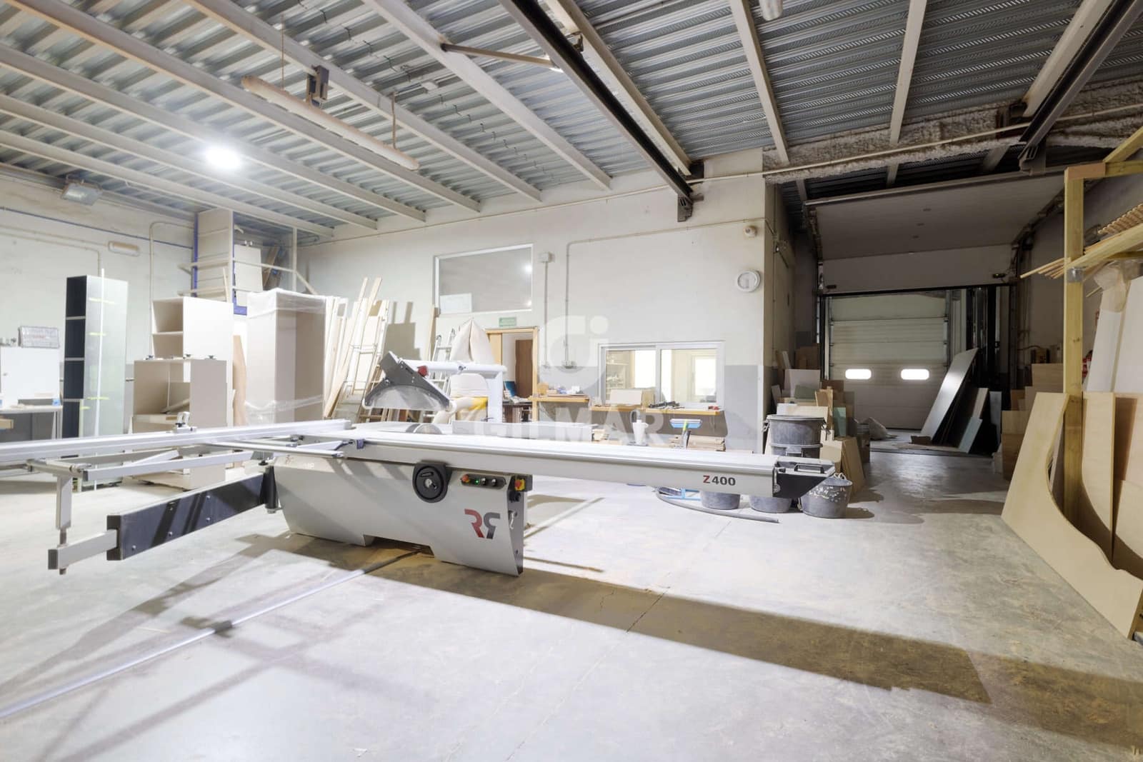 Kommersiell til salgs i Estepona - € 840 000 (Ref: 9402794)