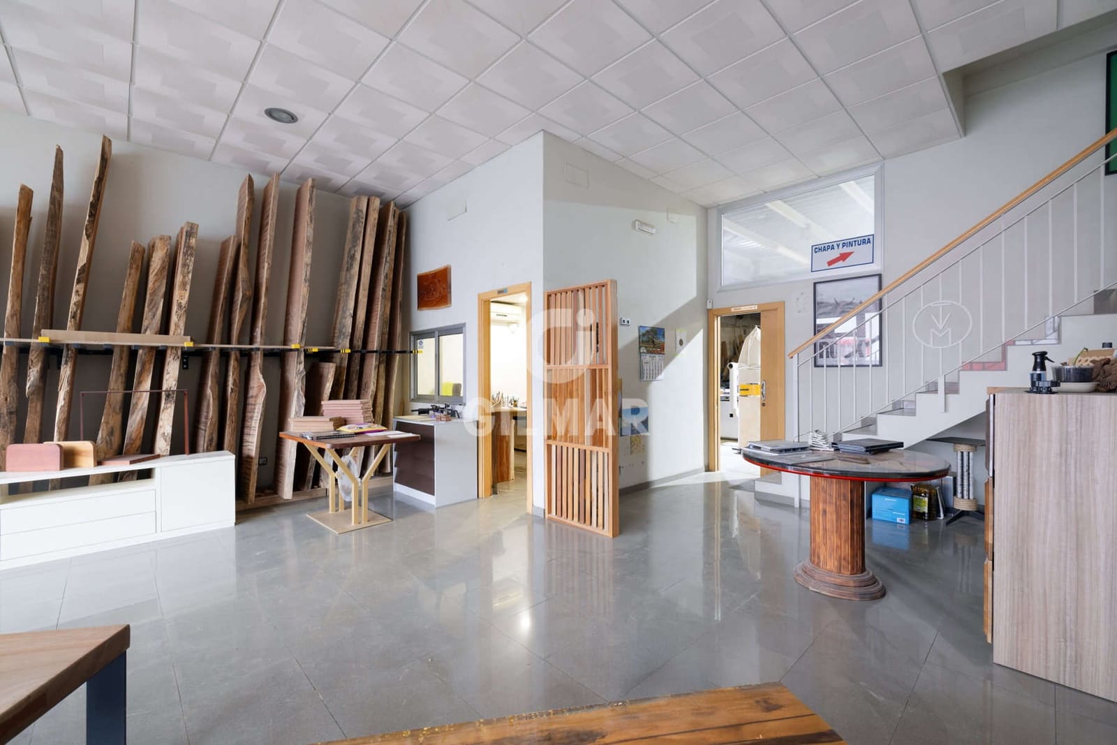 Kommersiell til salgs i Estepona - € 840 000 (Ref: 9402794)