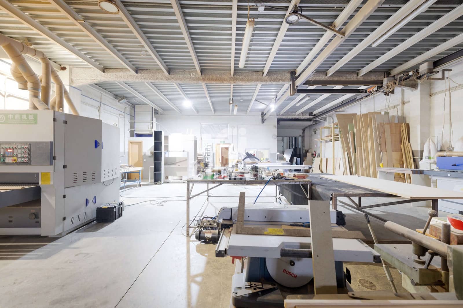 Kommersiell til salgs i Estepona - € 840 000 (Ref: 9402794)