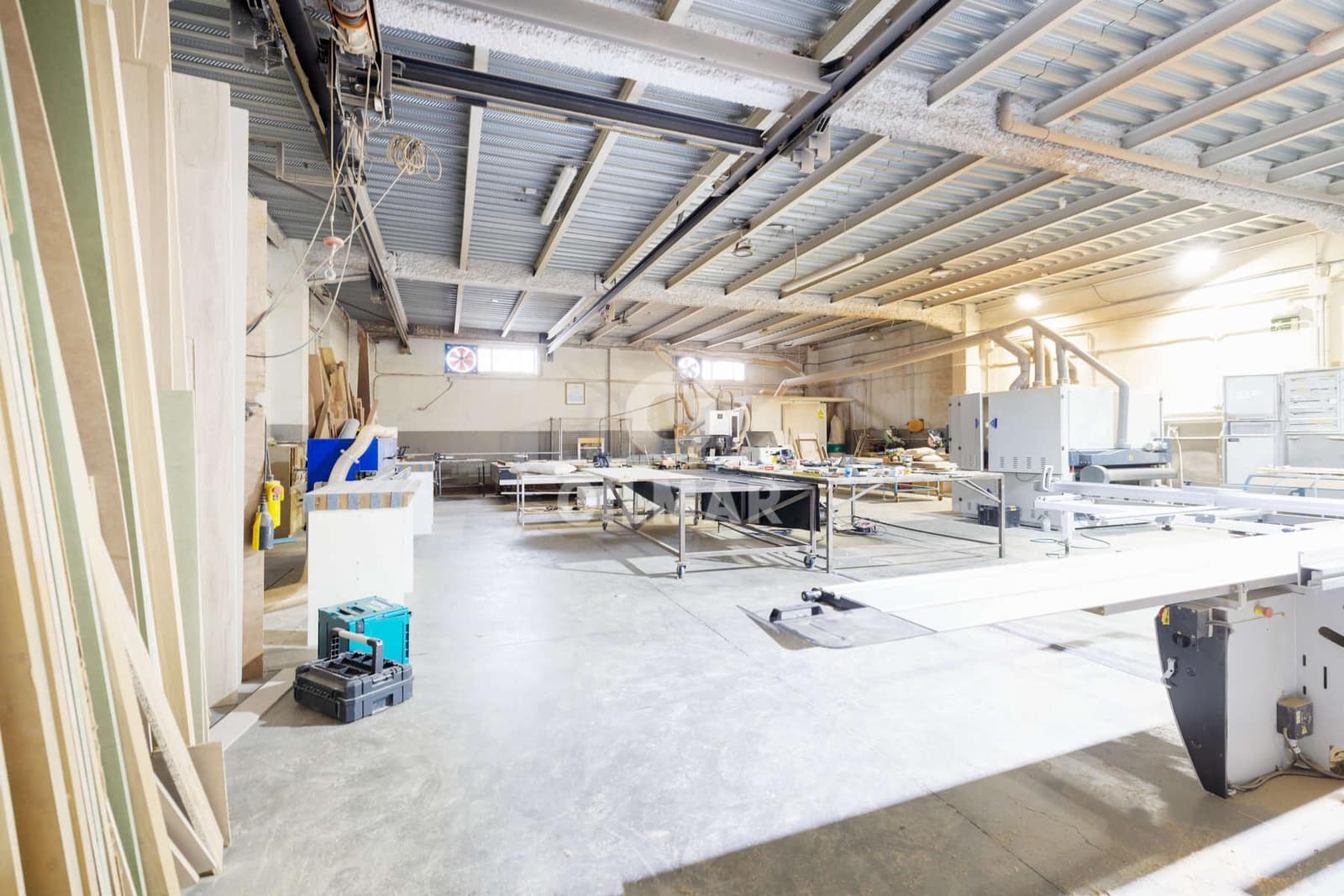 Kommersiell til salgs i Estepona - € 840 000 (Ref: 9402794)