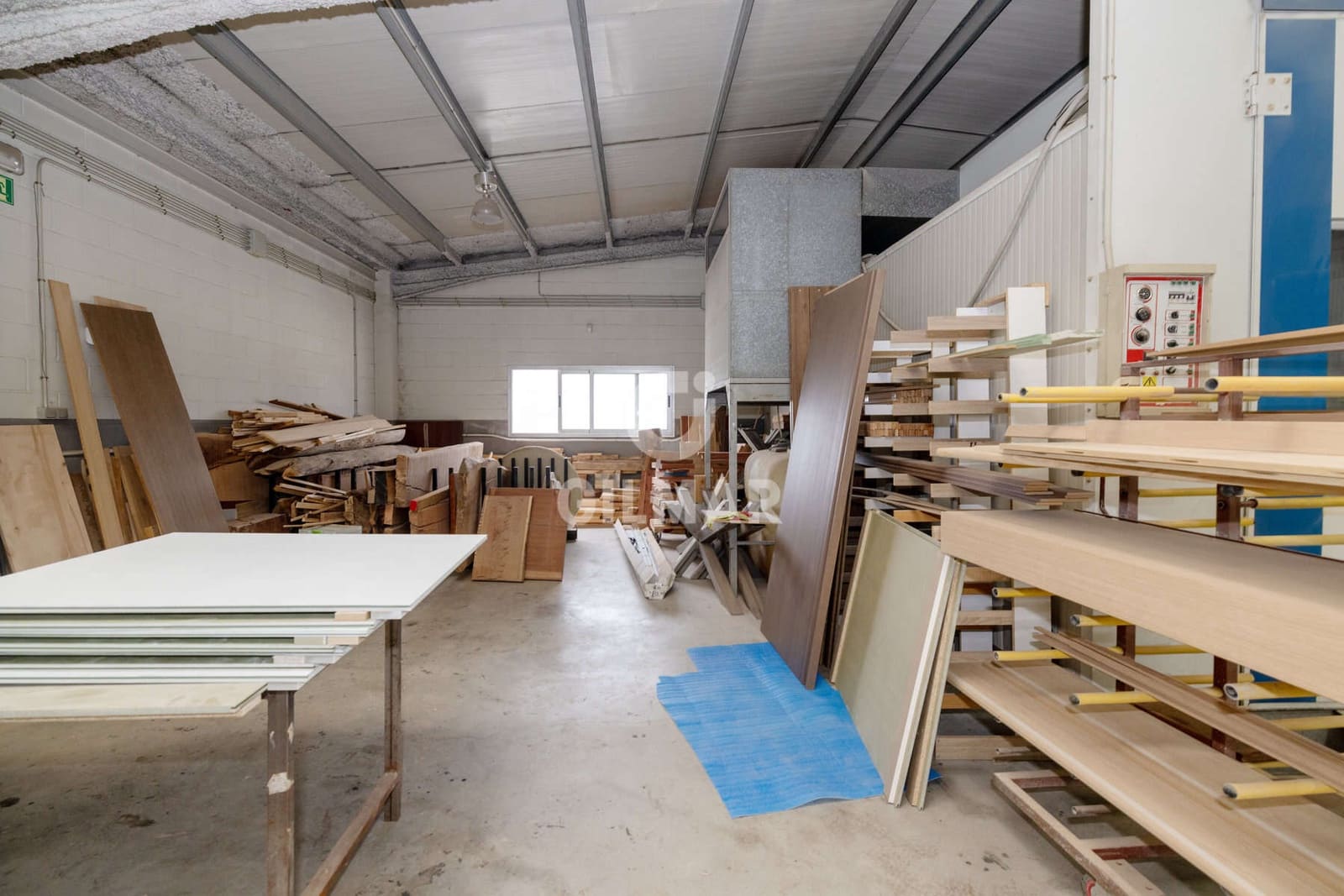 Kommersiell til salgs i Estepona - € 840 000 (Ref: 9402794)