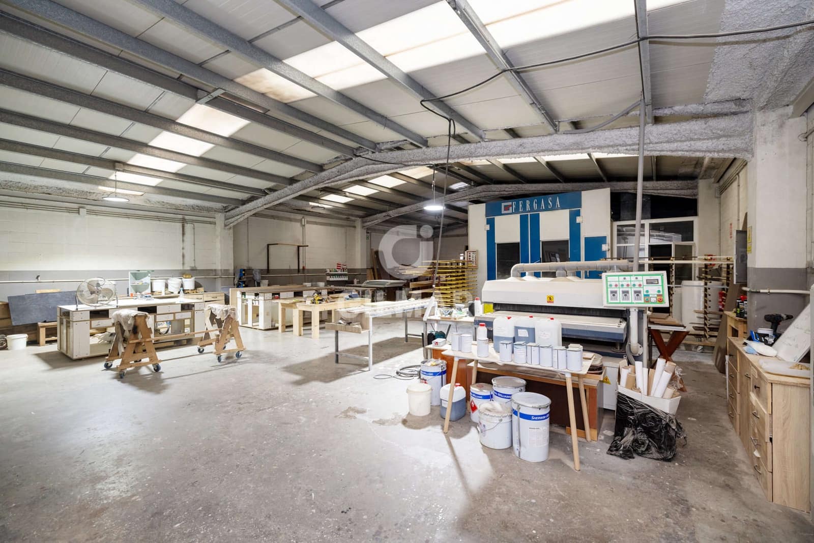 Kommersiell til salgs i Estepona - € 840 000 (Ref: 9402794)