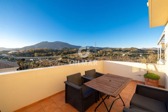 3 quarto Penthouse para venda em Centro, Estepona com piscina garagem - 425 000 € (Ref: 9409682)