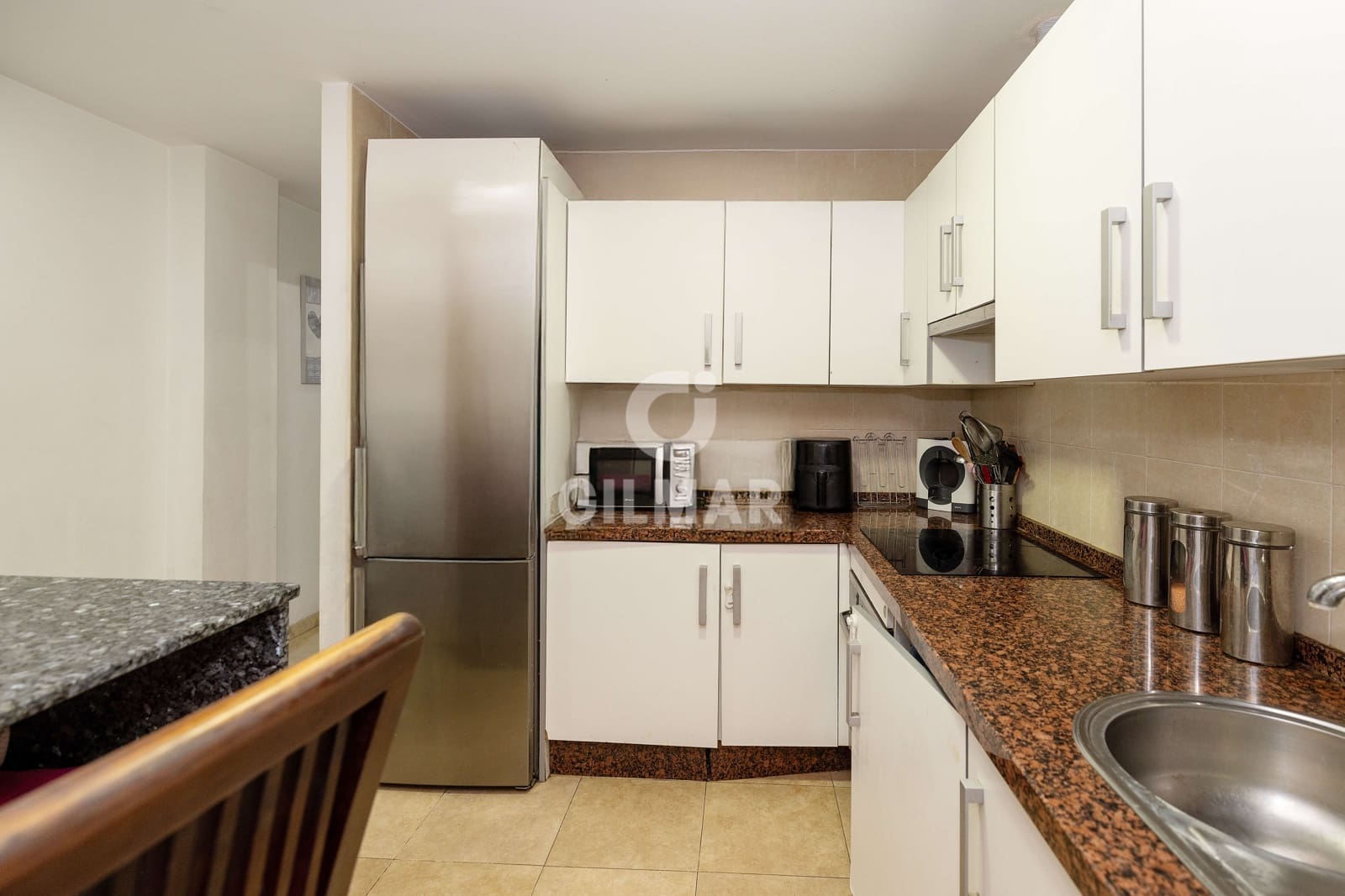 Ático de 3 habitaciones en Estepona en venta con piscina garaje - 425.000 € (Ref: 9409682)