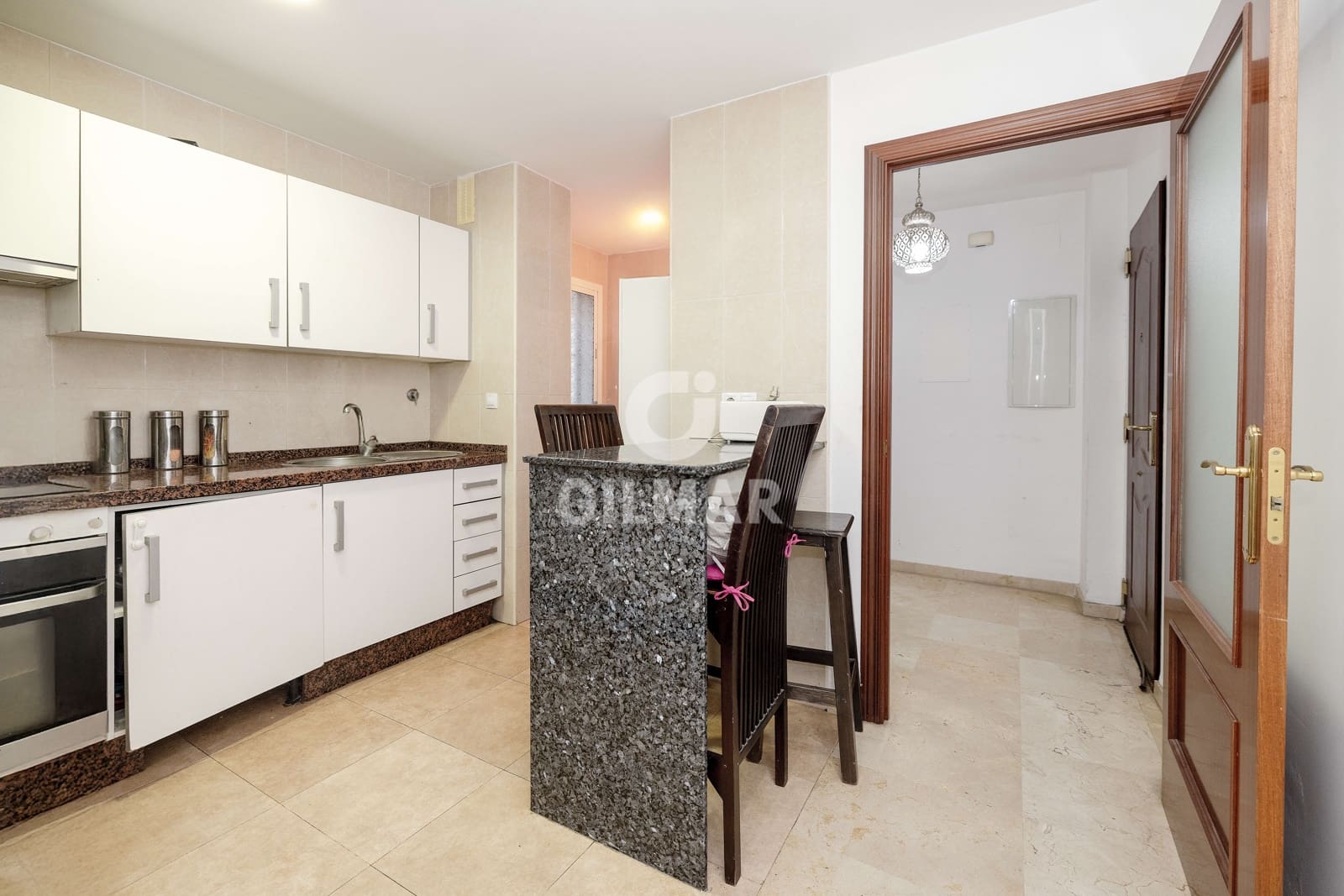 Ático de 3 habitaciones en Estepona en venta con piscina garaje - 425.000 € (Ref: 9409682)