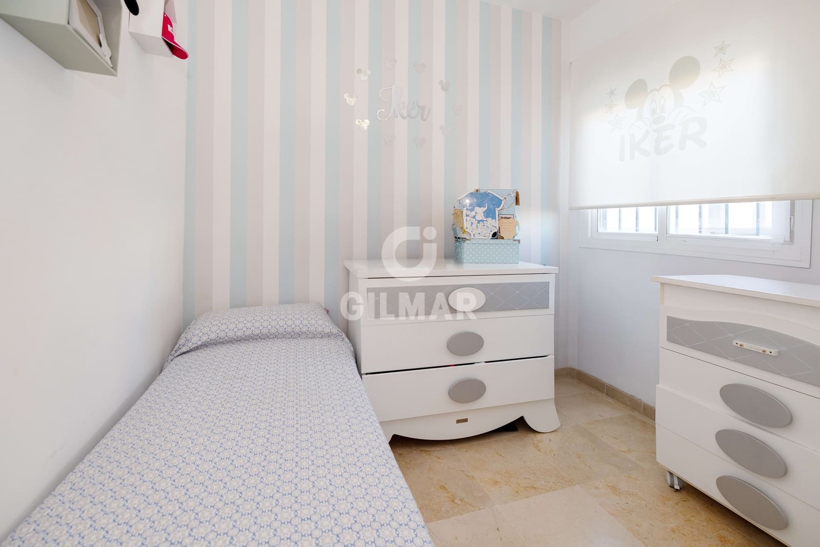 Ático de 3 habitaciones en Estepona en venta con piscina garaje - 425.000 € (Ref: 9409682)