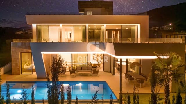 4 soveværelse Villa til salg i Valle Romano Golf, Estepona med swimmingpool garage - € 2.495.000 (Ref: 9410163)