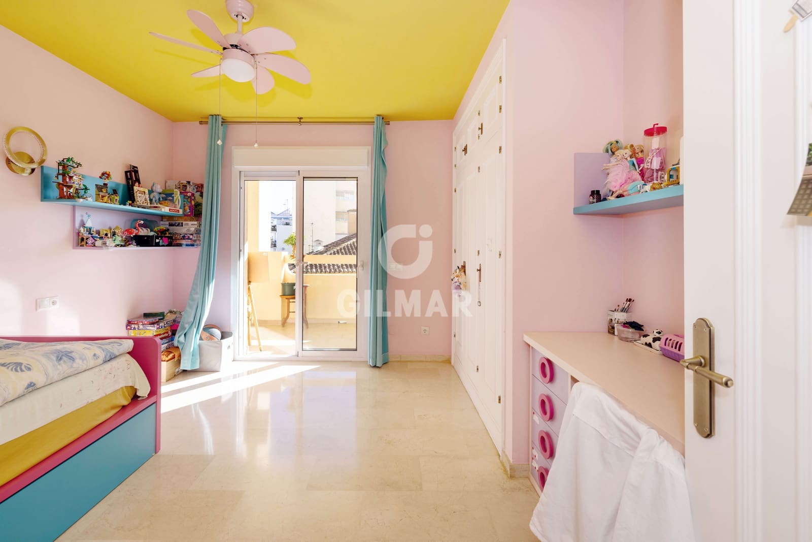 3 soverom Leilighet til salgs i Marbella med svømmebasseng garasje - € 790 000 (Ref: 9410164)