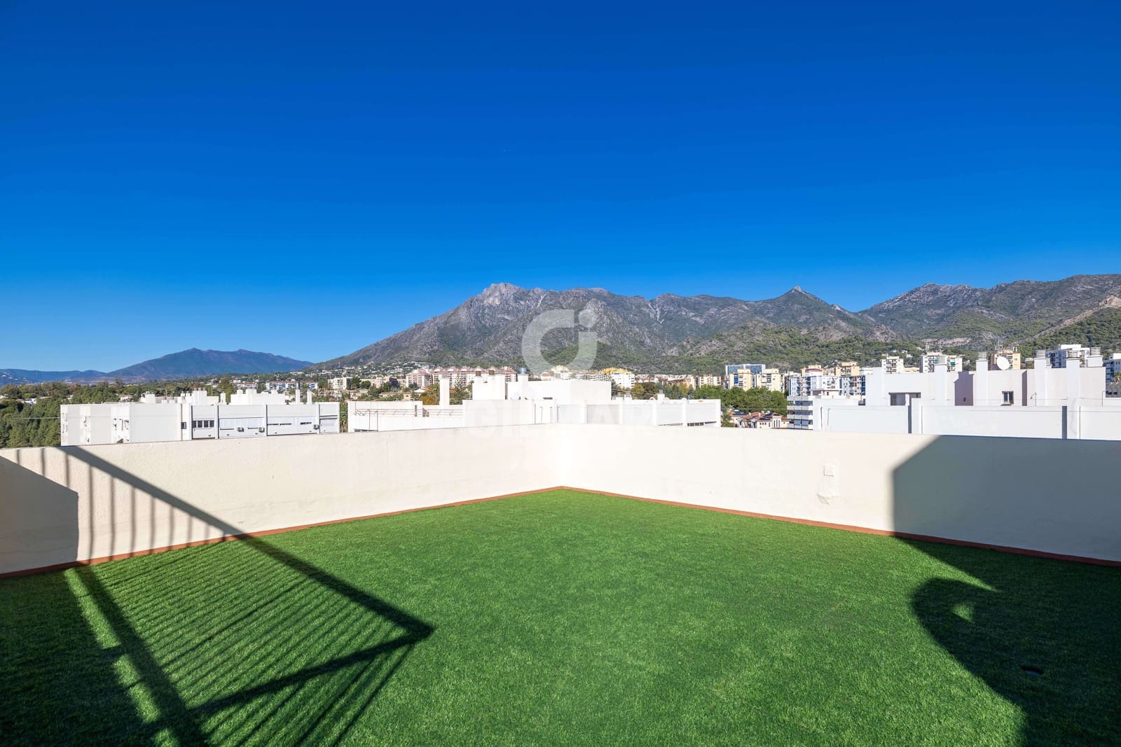 3 soverom Leilighet til salgs i Marbella med svømmebasseng garasje - € 790 000 (Ref: 9410164)