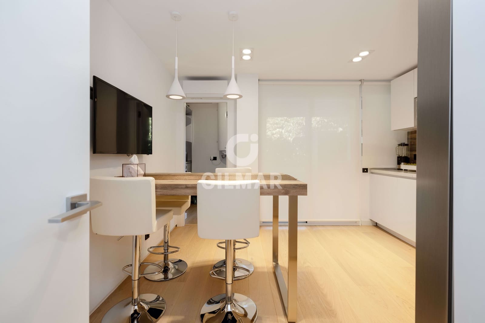 2 bedroom Flat for sale in Rio Real with pool garage - € 860,000 (Ref: 9412744)