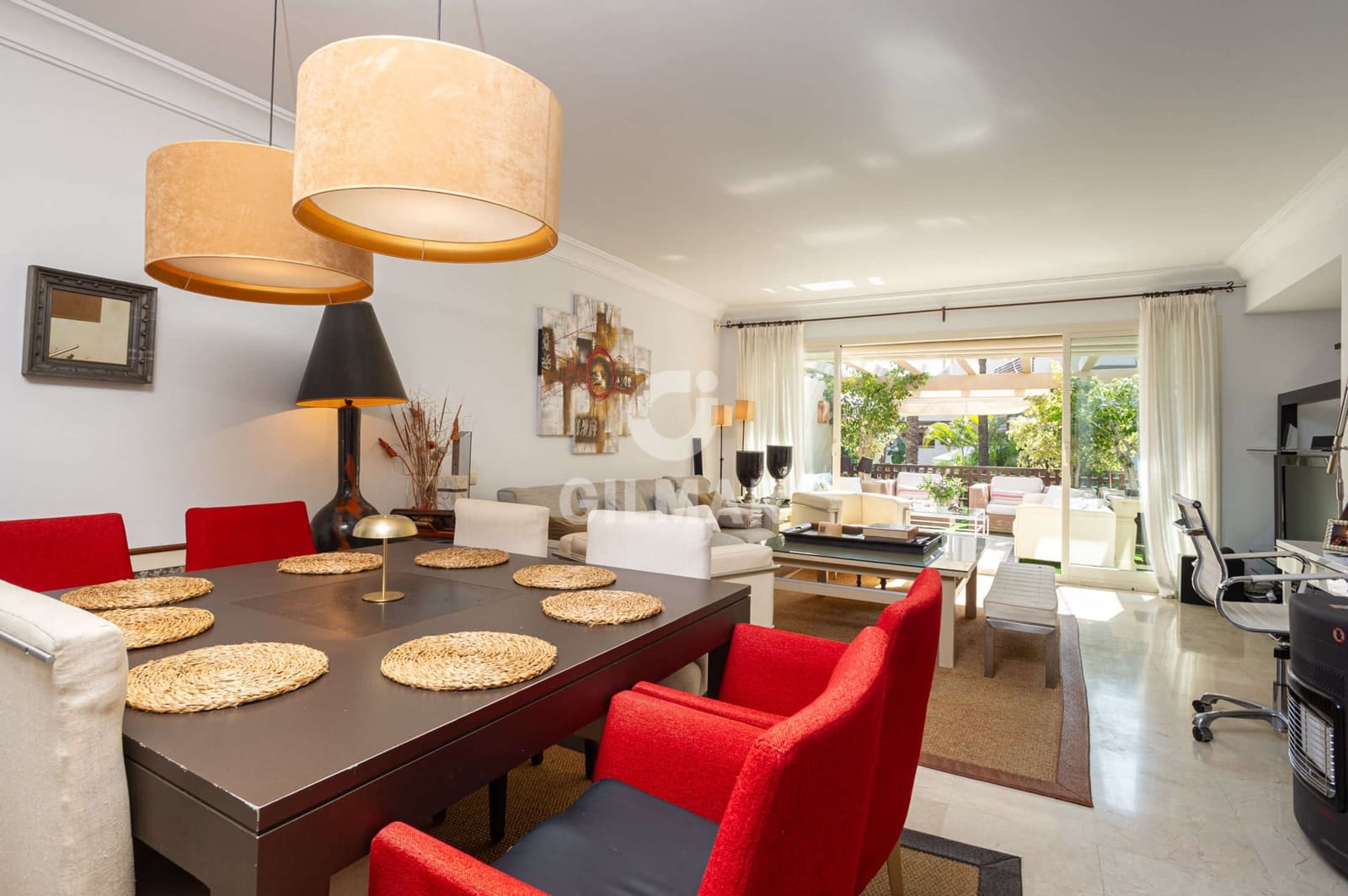 3 bedroom Flat for sale in Rio Real with pool garage - € 699,000 (Ref: 9412849)