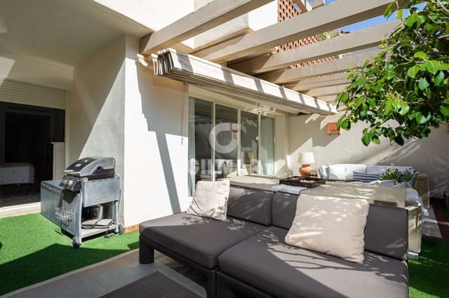 3 makuuhuone Asunto myytävänä paikassa Río Real, Marbella mukana uima-altaan 
autotalli - 699 000 € (Ref: 9412849)